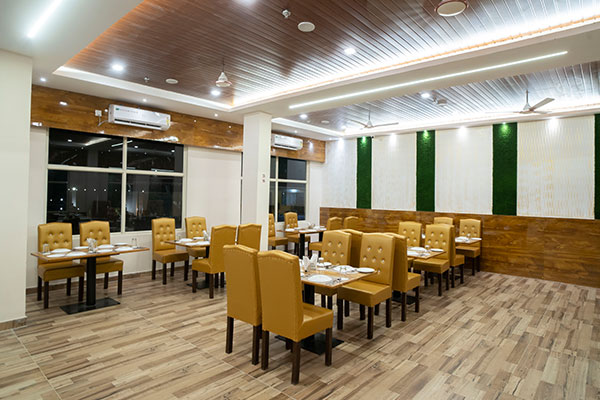 Restaurant AT Greenwood